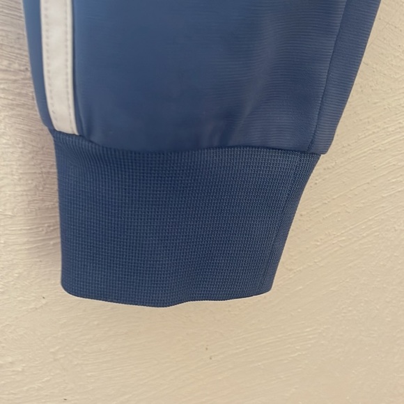 Adidas warm up pants - Picture 3 of 6